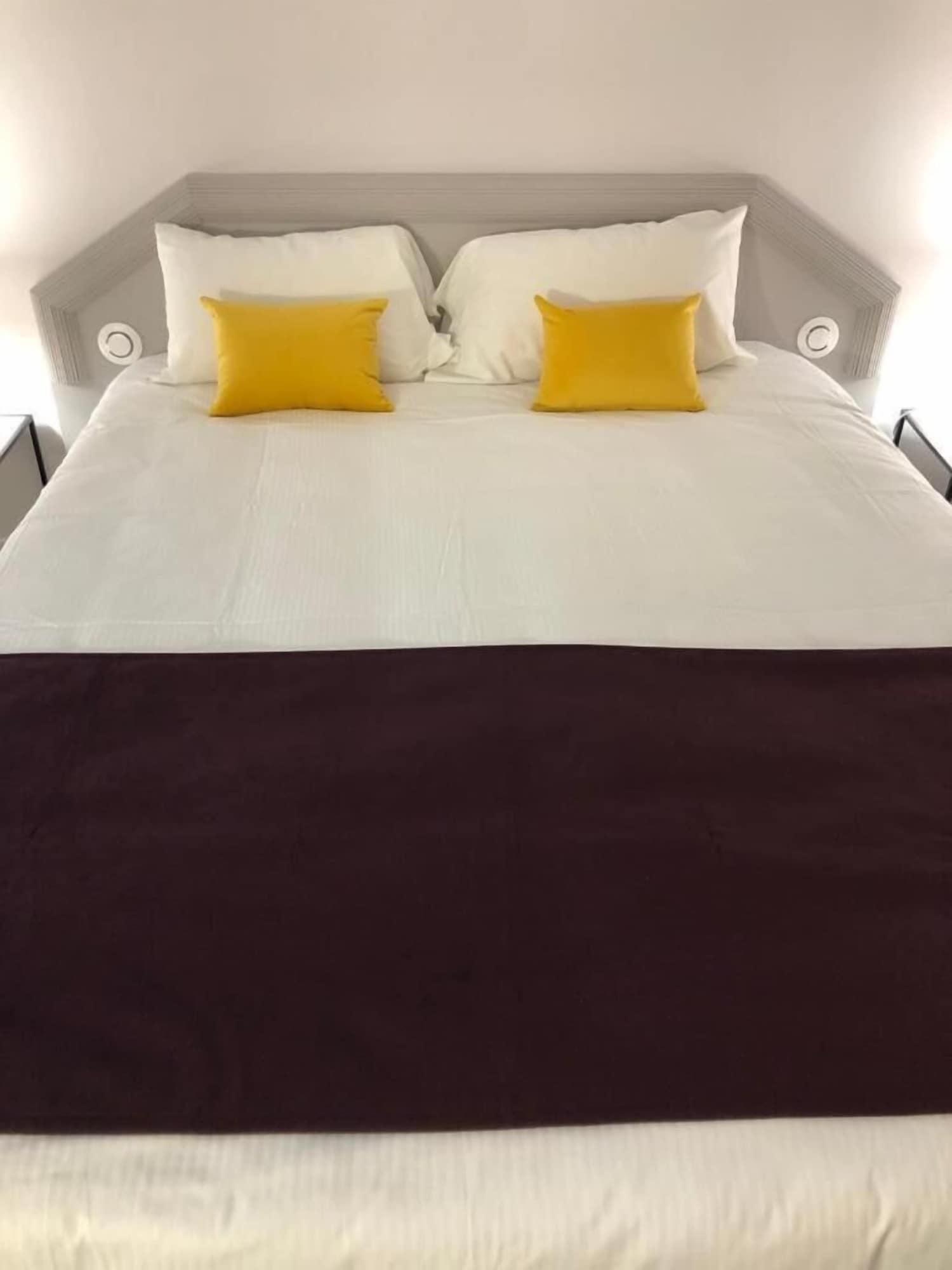 Le Manoir Otel Orchies Dış mekan fotoğraf