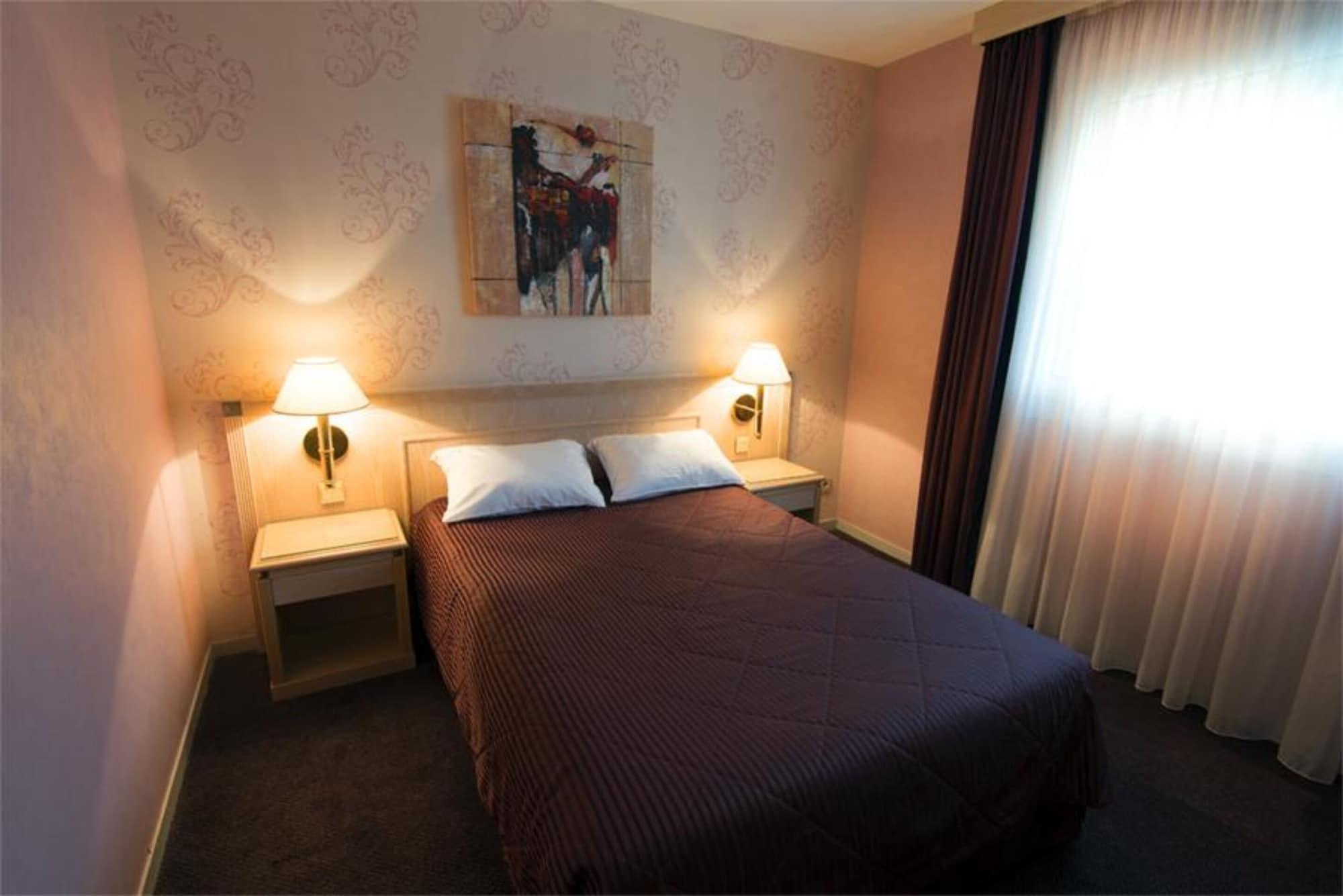 Le Manoir Otel Orchies Dış mekan fotoğraf